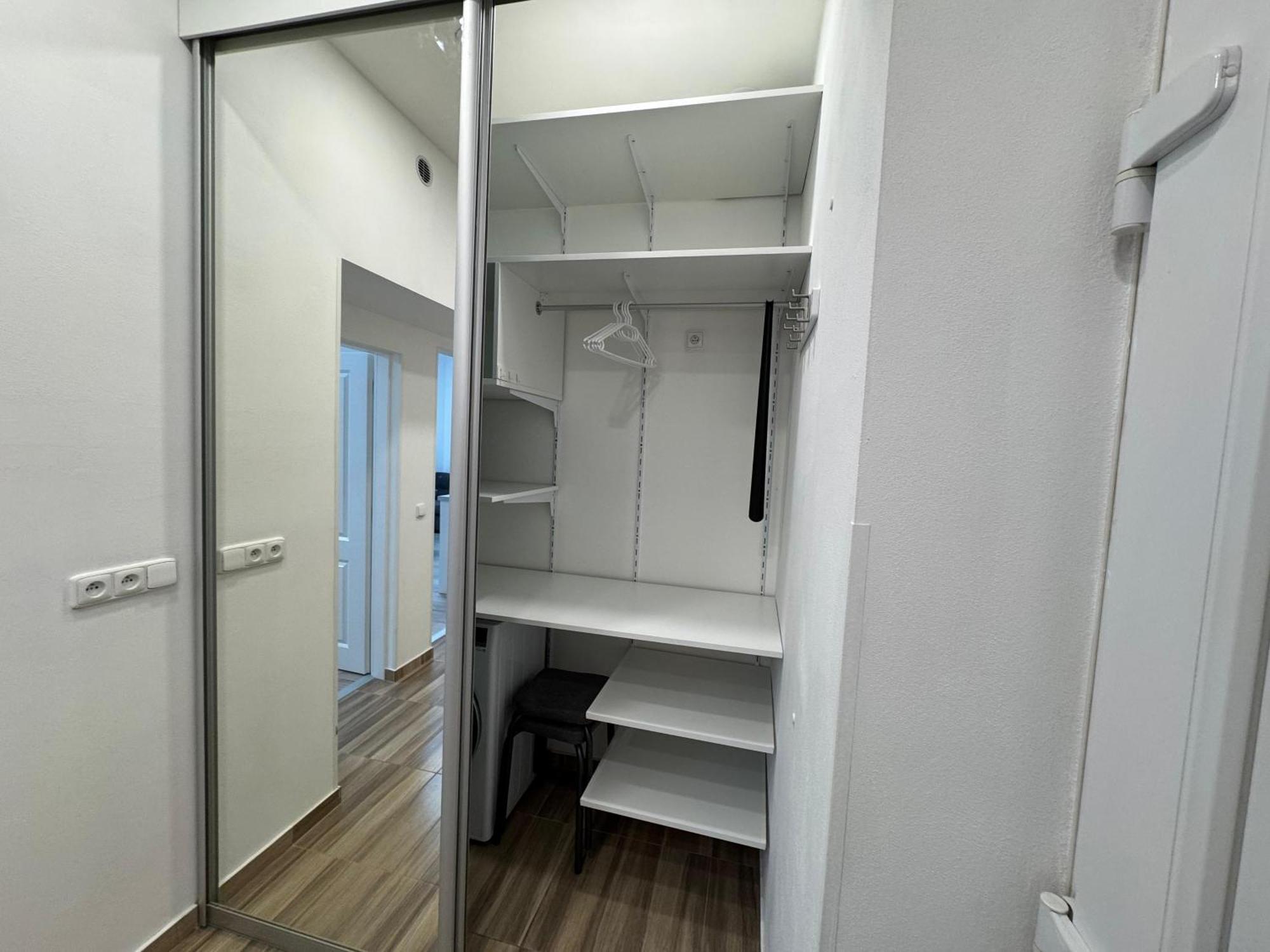 Modern, Comfortable Near The Metro * Prague